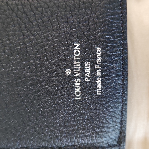 Louis Vuitton Wallet - Picture 7 of 14